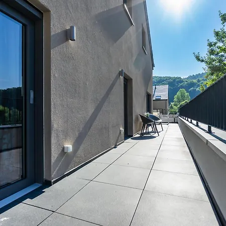 Cedrien Terrace *