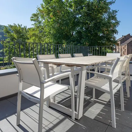 Cedrien Terrace